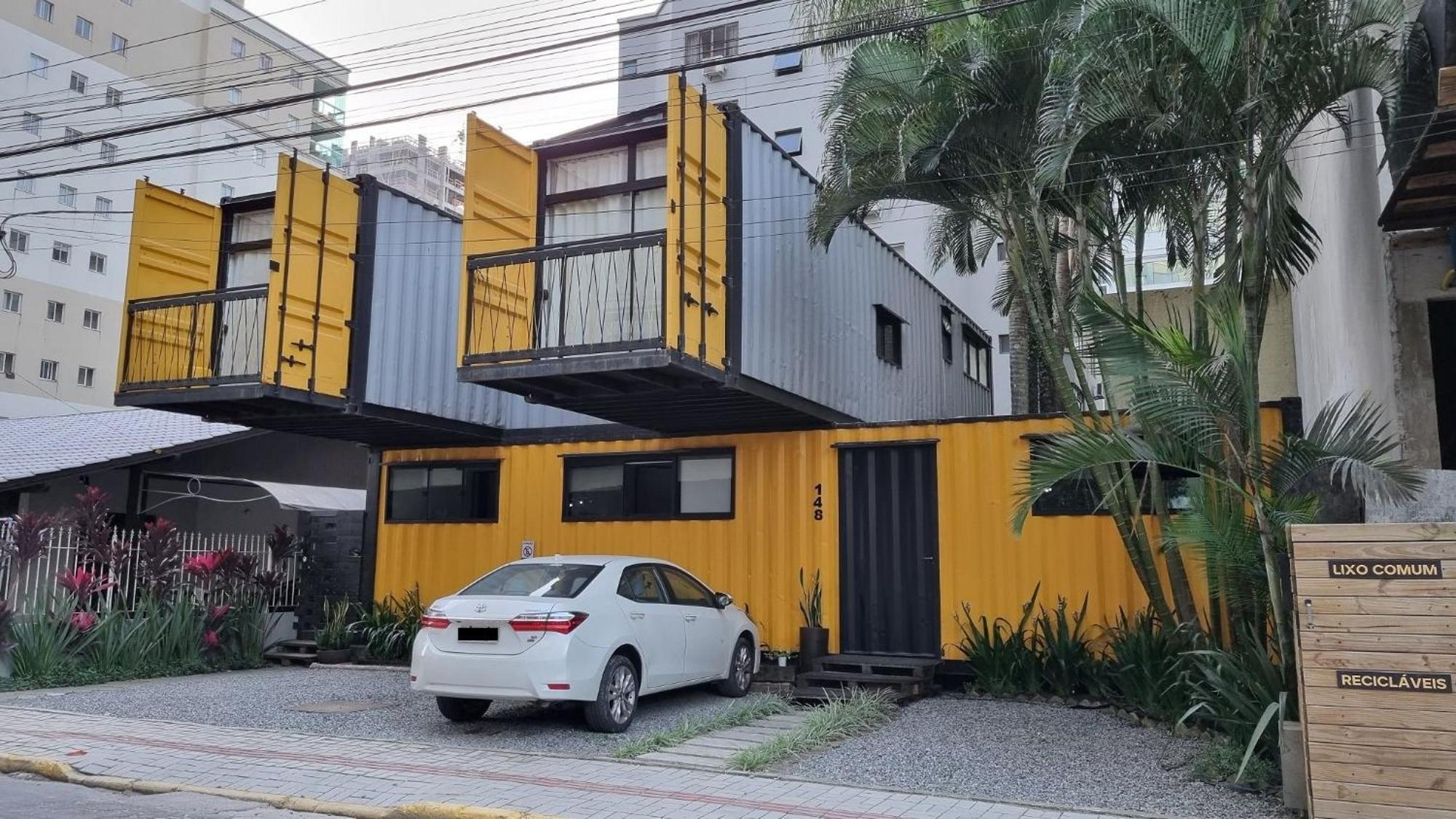Aps Em Container Na Meia Praia, Itapema, Sc - Tetto Stays Ngoại thất bức ảnh